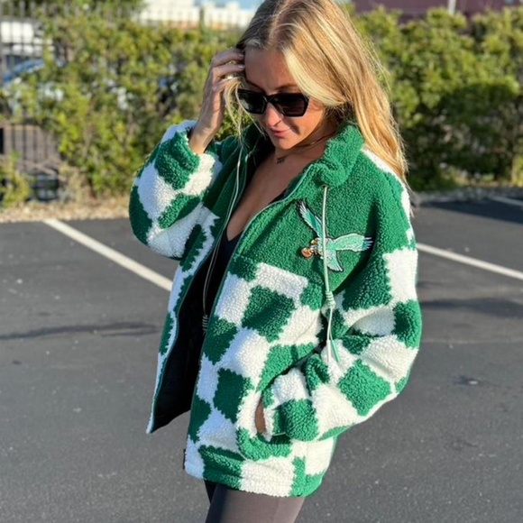 Philadelphia Eagles Checkered Sherpa Jacket M/L - Picture 1 of 3